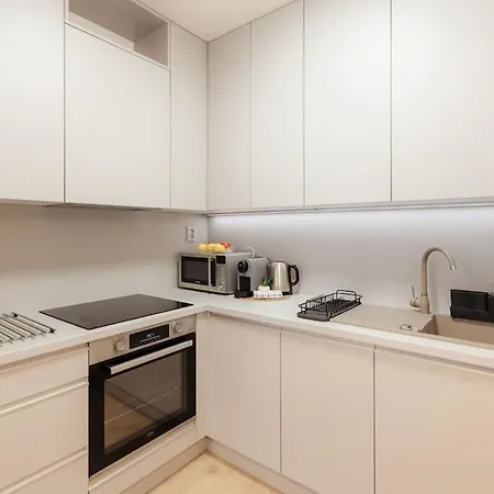 Flystay Balcony Retreat דירה