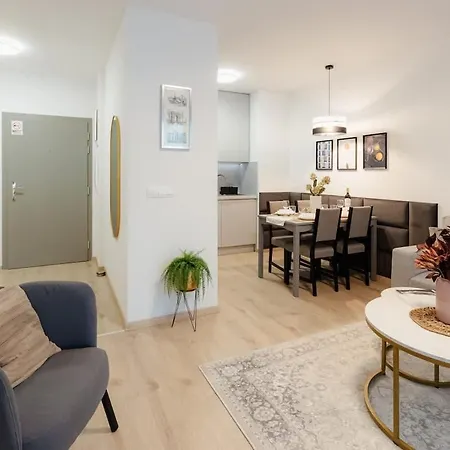 Flystay Balcony Retreat
