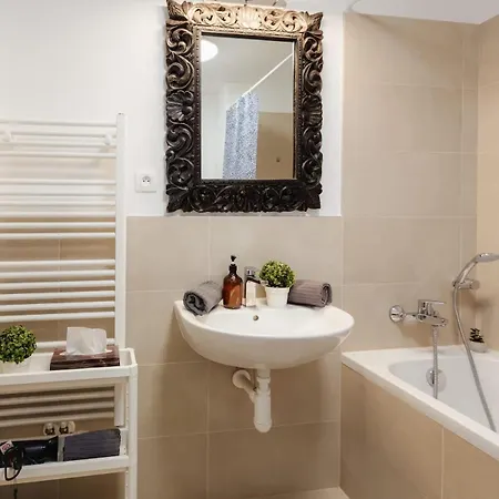 Flystay Balcony Retreat דירה *