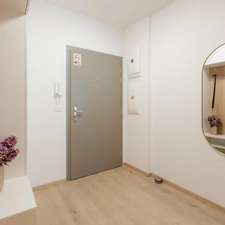 דירה Flystay Balcony Retreat ברטיסלאבה