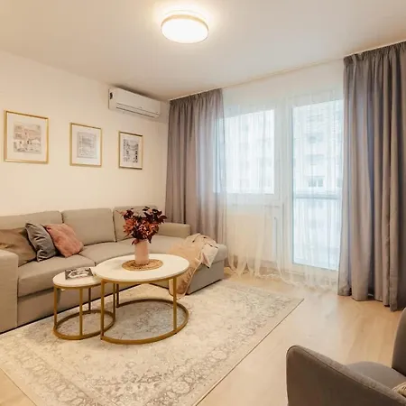 דירה Flystay Balcony Retreat ברטיסלאבה